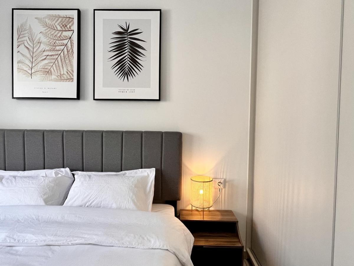 Ferienwohnung Chic Getaway Near Stavros Niarchos Athen Exterior foto